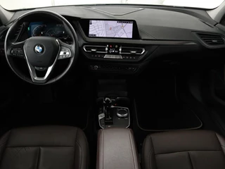 BMW 1 Serie BMW 1-serie 118i Business Edition | Luxury Line |  Panoramadak | Leder | Stoel & stuurverwarming | Camera | Carplay | Full LED | Live Cockpit | Navigatie | HiFi System | Parkeerhulp | Climate control - afbeelding nr 7