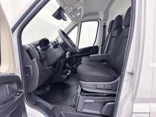Peugeot Boxer Peugeot Boxer 2.2 BlueHDi 140 S&S L2H2 Navigatie LED Achteruitrijcamera Betimmering Cruise Control - afbeelding nr 16