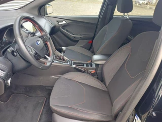 Ford Focus Ford Focus 1.5 135KW/184PK ST line, applecarplay/android,airco,cruise,stoelverwarming,parkeersensoren achter, - afbeelding nr 10