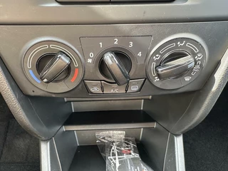 Suzuki Vitara Suzuki Vitara 1.6 Comfort Airco Bluetooth Trekhaak NAP - afbeelding nr 18