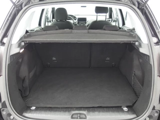 Peugeot 2008 AUTOMAAT / D-RIEM VV / CARPLAY / NAVI / AIRCO / PDC / BLUETOOTH / CRUISE / NL-AUTO - afbeelding nr 28