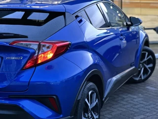 Toyota C-HR Toyota C-HR 1.8 Hybrid Dynamic Clima Cruise 18