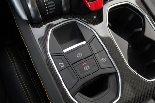 Lamborghini Urus Lamborghini Urus 4.0 V8 / NL Auto! / Full Carbon / Keramisch / B&O / Pano / 360Camera / Head-up / 23'' / Stoelventilatie / Massage - afbeelding nr 34