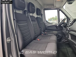 Iveco Daily Iveco Daily 35C18 3.0L Automaat L4H2 Dubbellucht Navi Trekhaak Camera ACC L3H2 16m3 Airco Trekhaak - afbeelding nr 15