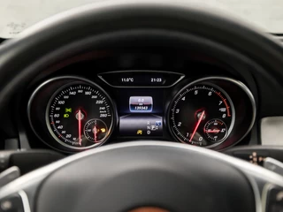 Mercedes-Benz CLA Automaat (SCHUIFDAK, APPLE CARPLAY, GROOT NAVI, LEDER/ALCANTARA, CAMERA, SPORTSTOELEN, STOELVERWARMING, KEYLESS, CRUISE, ZWART HEMEL, NIEUWSTAAT) - afbeelding nr 21