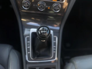 Volkswagen Golf Volkswagen Golf 1.0 TSI Highline – Panoramadak | Virtual Cockpit | Navi | Nieuwstaat | Zeer Compleet | Dealeronderhouden - afbeelding nr 23