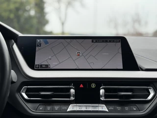 BMW 1 Serie BMW 1-serie 118i M-Sport | Leder | Apple Carplay | Live Cockpit | - afbeelding nr 23