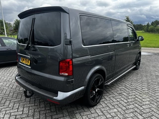 Volkswagen Transporter Volkswagen Transporter Bulli L2H1 2.0TDi 200pk DSG DC | Black Edition | Leer/alcantara | Dubbele cabine | 2x Schuifd m.Sluithulp | 20