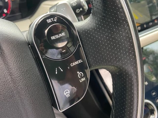 Land Rover Range Rover Velar Land Rover Range Rover Velar 2.0 4x4 R-DYNAMIC/PANO/VIRTUAL/GRIJS-KENTEKEN - afbeelding nr 17