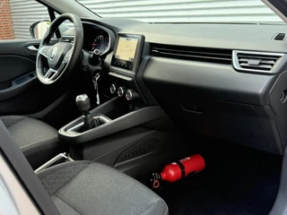 Renault Clio Renault Clio 1.0 TCe Carplay Cruise Trekhaak Navi Led 2020 Uniek 49043 KM Gereden Eerste Eigenaar - afbeelding nr 18