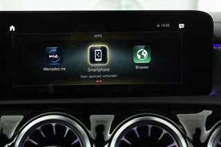Mercedes-Benz A-Klasse Mercedes-Benz A-klasse 250e AMG Night | Carplay | Stoelverwarming |  Camera | Sfeerverlichting | Navigatie | Widescreen | Park Assist | Leder/Alcantara - afbeelding nr 13