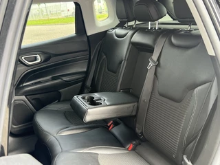 Jeep Compass Jeep Compass 4xe Night Eagle 190 PK | Business Pack | Winter Pack - afbeelding nr 23