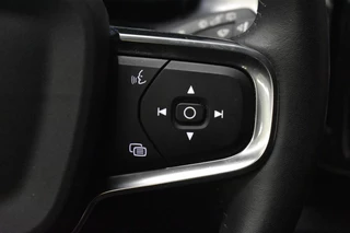 Volvo XC40 Volvo XC40 T2 129pk Aut. Business Pro | Driver Assist | Park Assist | BLIS - afbeelding nr 20