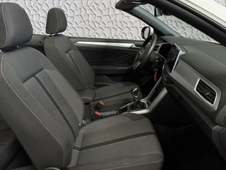 Volkswagen T-Roc Volkswagen T-Roc Cabrio TSI VIR.COCKPIT CARPLAY NAVI IQ.LED STOEL/STUUR.VERW DAB ADAP.CRUISE 05/2024 