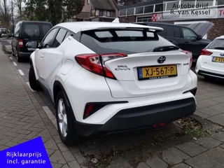 Toyota C-HR Toyota C-HR 1.8 Hybrid Active I 1 eigenaar I Dealer onderhouden I NL-auto - afbeelding nr 2