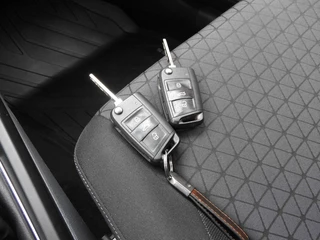 Volkswagen T-Cross Volkswagen T-Cross 1.0 TSI Life, airco CC, Pdc, stoelverw. lichtmet. velgen, Isofix - afbeelding nr 45