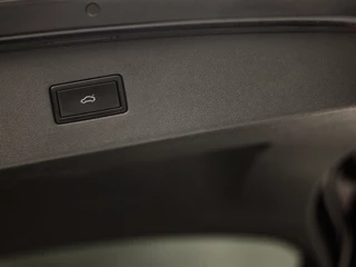 Volkswagen Tiguan Allspace Volkswagen Tiguan Allspace 1.5 TSI R-Line Sport 7 Persoons 150Pk Automaat (PANORAMADAK, VIRTUAL COCKPIT, APPLE CARPLAY, GROOT NAVI, CAMERA, SPORTSTOELEN, ZWART HEMEL, ADAPTIVE CRUISE, LED KOPLAMPEN, KEYLESS, NIEUWE APK, NIEUWSTAAT) - afbeelding nr 36