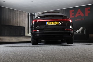 Audi e-tron Audi E-tron Sportback 55 Quattro S Line 95 kWh / Acc / Lane Assist / Elek Stoelen / 360 Camera / Sfeerverlichting / Open Panorama - afbeelding nr 38