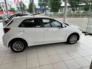 Kia Rio Kia Rio 1.0 TGDI Design Edition - afbeelding nr 3