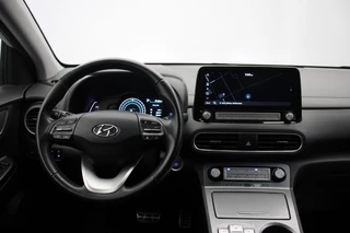Hyundai Kona Hyundai Kona Electric Fashion 64 kWh - Carplay, Camera, Cruise, SOH 90% - afbeelding nr 4