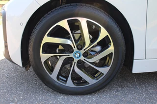 BMW i3 BMW i3 120Ah 42kWh automaat ECC/camera/cruise/DAB/navi/Harman Kardon/Stoelverw - afbeelding nr 10