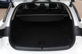 Lexus CT Lexus CT 200h 25th Edition / Camera / Schuifdak / Alcantara / Navigatie / 16'' / Getint glas / Stoelverwarming / Cruise Control - afbeelding nr 16