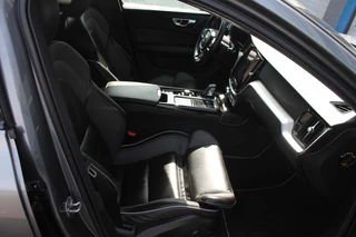 Volvo V60 Volvo V60 2.0 T6 TE AWD R-DESIGN. Originele trekhaak - afbeelding nr 23