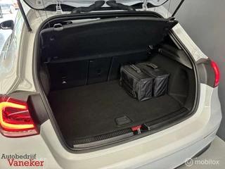 Mercedes-Benz A-Klasse Mercedes A-klasse 250e AMG Line|Parelmoer|Night|Pano|Carplay|Dealer onderhouden - afbeelding nr 16