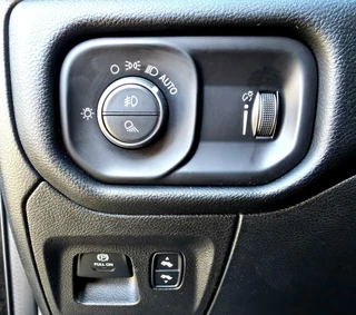 Dodge Ram 1500 Dodge Ram 1500 5.7 Hemi V8 Night Edition - afbeelding nr 18