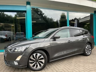 Ford Focus - 487665492-0