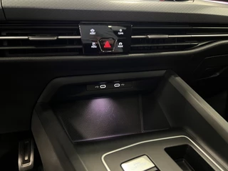 Volkswagen Golf Volkswagen Golf 2.0 TDI 150PK AUTOMAAT/ ACTIVE Business / Panodak / Camera / Head-up / - afbeelding nr 26