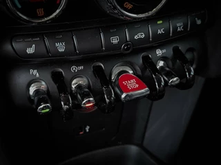 MINI One Mini Cooper One 1.5 Automaat  5-Deurs | CARPLAY | KEYLESS | CAMERA | DEALER ONDERHOUDEN - afbeelding nr 36