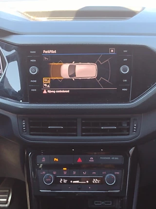 Volkswagen T-Cross Furtial Cockpit Staat in Hardenberg - afbeelding nr 13