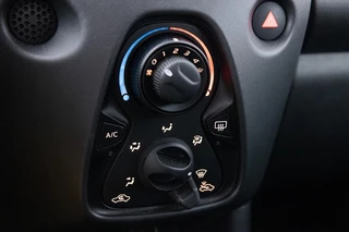 Toyota Aygo Toyota Aygo 1.0 VVT-i x-fun 5-drs | AIRCO | BLUETOOTH - afbeelding nr 11