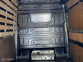 Volkswagen Crafter Volkswagen Crafter Bestel  35 2.0 TDI L3H2 Highline 47.DKM AIRCO CRUISE CAR PLAY PDC TREKHAAK - afbeelding nr 28