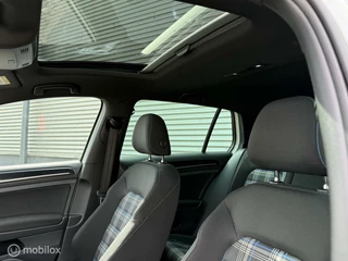 Volkswagen Golf Volkswagen Golf 1.4 TSI GTE PANORAMADAK, AUTOMAAT - afbeelding nr 14