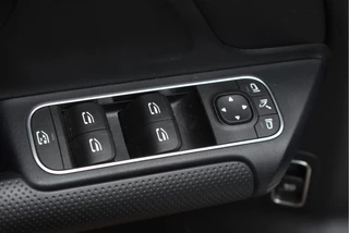 Mercedes-Benz B-Klasse Mercedes-Benz B-Klasse 180 Business Solution | NL-Auto | Afn.trekhaak | Carplay | Nav | Autom.airco | Cruise Contr | Digitale tellers | LED - afbeelding nr 14