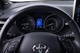Toyota C-HR Toyota C-HR 1.8 Hybrid Style Automaat *NAVI *unieke km.stand* - afbeelding nr 18