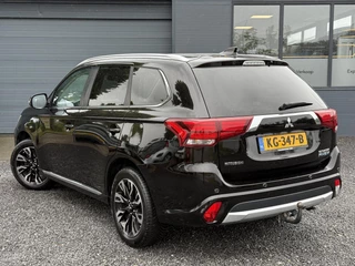Mitsubishi Outlander Mitsubishi Outlander 2.0 PHEV Executive Edition Navi,Camera,Alcantara,Trekhaak,Stoelverkoeling,Stoelverwarming,Pdc V+A,Clima,Cruise,Dealer Onderhouden,Nieuwe Apk bij Aflevering - afbeelding nr 5