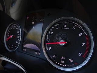 Mercedes-Benz GLC Mercedes-Benz GLC 300 automaat 210PK / Prestige / AMG / LED - afbeelding nr 16