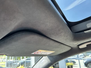 Mercedes-Benz GLE Mercedes-Benz GLE 350e AMG // Luchtvering // Soft Close // Alcantara Hemel // Trekhaak 3.500kg // Panoramadak // Head-Up // Burmester // Memory - afbeelding nr 6