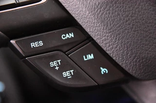 Ford Kuga Ford Kuga 1.5 EcoBoost Titanium *Leer*Navigatie*Stoelverwarming*Park assist* - afbeelding nr 20