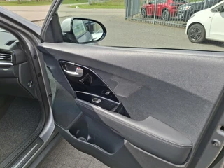 Kia Niro Kia Niro 1.6 GDi Hybrid DynamicLine - afbeelding nr 30