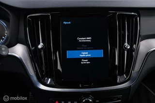 Volvo V60 Volvo V60 2.0 T8 Recharge AWD R-Design | NL auto | DAB+ | CarPlay | Adaptive | Blis | Rijklaar | - afbeelding nr 27