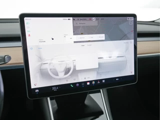 Tesla Model 3 Aut. *PANO | AUTO-PILOT | TOWBAR | NAPPA-FULL-LEATHER | KEYLESS | FULL-LED | MEMORY-PACK | SURROUND-VIEW | DAB | CAPPLAY | DIGI-COCKPIT | LANE-ASSIST | COMFORT-SEATS | 18