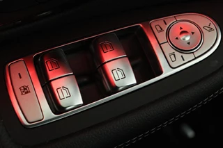 Mercedes-Benz C-Klasse Mercedes-Benz C-klasse 300e AMG Night | Carplay | 360 camera | Trekhaak | Stoelverwarming | Keyless | Leder/Alcantara | Full LED | Navigatie - afbeelding nr 31