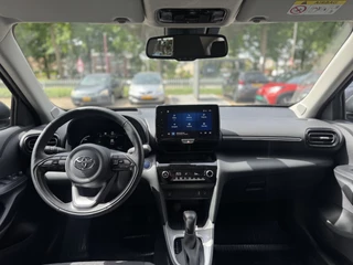 Toyota Yaris Cross Head up display, elektrische achterklep , All-in Rijklaarprijs - afbeelding nr 15