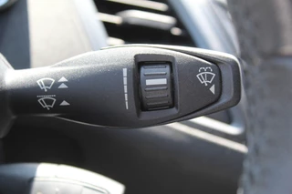 Ford Fiesta Ford Fiesta 1.0 Style Ultimate , 82pk Airco , Cruise control , Parkeersensoren V+A , Navigatie Bleutooth , LM velgen , LED dagrijverlichting - afbeelding nr 10