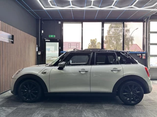 MINI Cooper S Mini Mini 2.0 Cooper S Chili Serious Business John Works pakket 1e Eig pano headup navi leder Voll opties - afbeelding nr 9