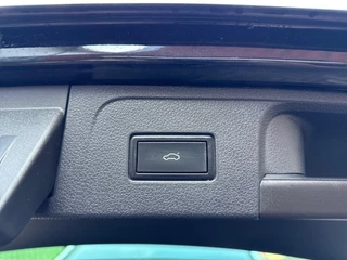 Volkswagen Passat Volkswagen Passat Variant 2.0 TDI DSG R-LINE CAMERA/NAVI/ACC/E-KLEP/CARPLAY/STOELVERW - afbeelding nr 15